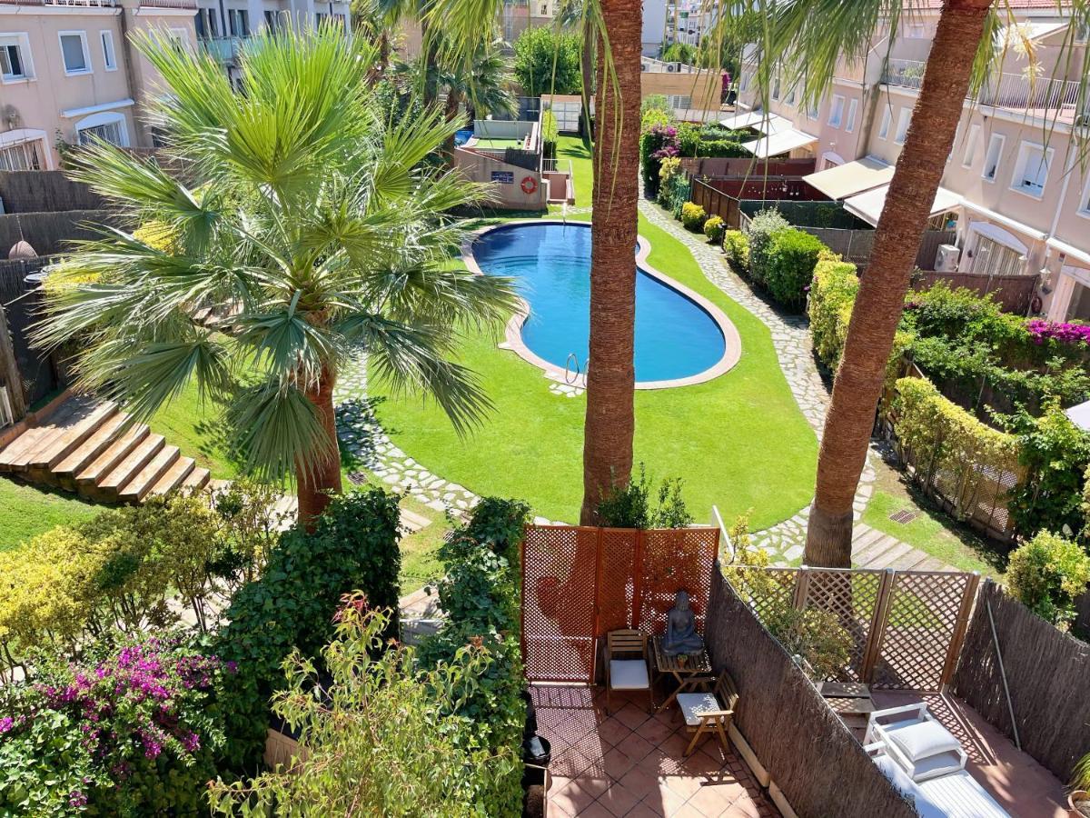 Cheerful Townhouse Center Sitges 5 Bedrooms Pool And Terrace Екстериор снимка