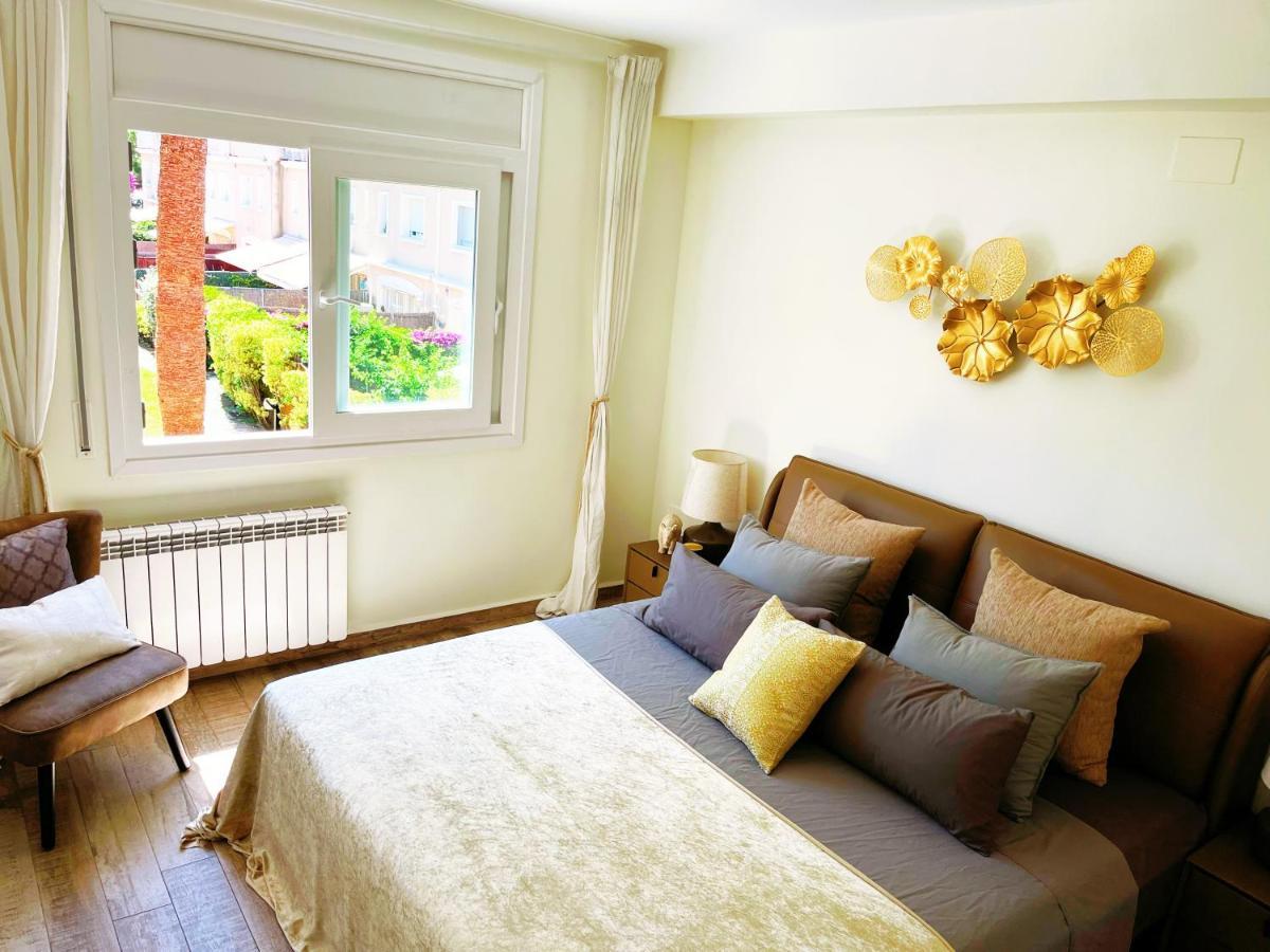 Cheerful Townhouse Center Sitges 5 Bedrooms Pool And Terrace Екстериор снимка