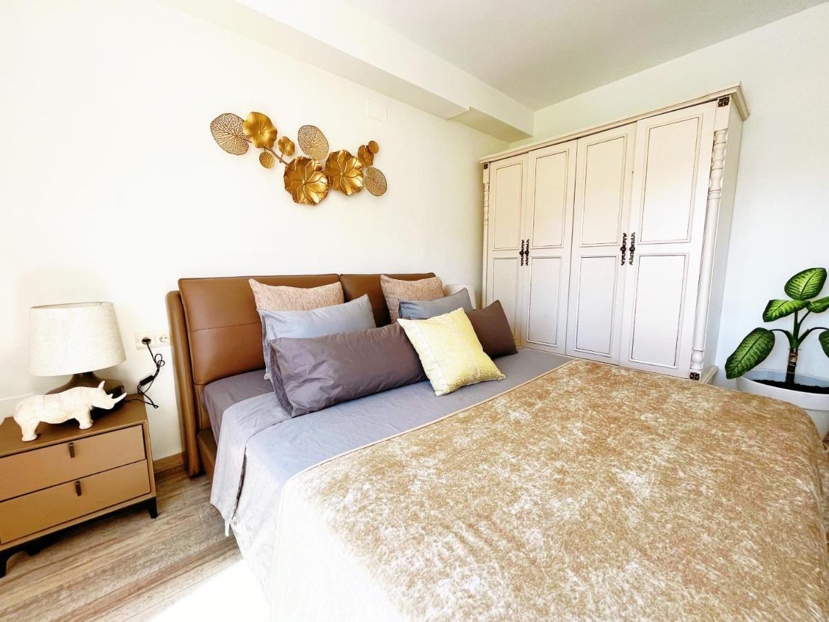Cheerful Townhouse Center Sitges 5 Bedrooms Pool And Terrace Екстериор снимка
