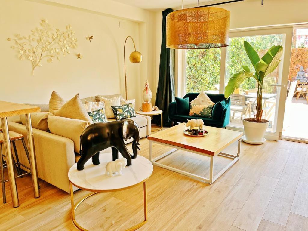 Cheerful Townhouse Center Sitges 5 Bedrooms Pool And Terrace Екстериор снимка